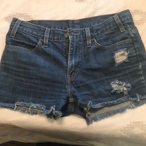 Levi’s cut off shorts